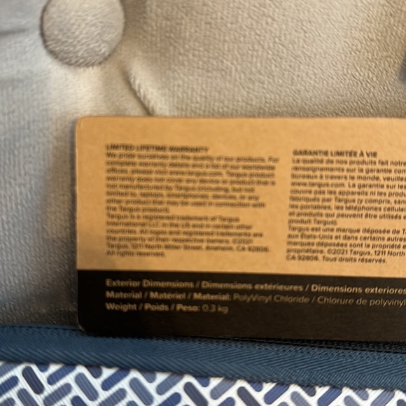 NWT Teague Exhibition Laptop Sleeve 13/-14inches. Blue and white pattern - Picture 7 of 9